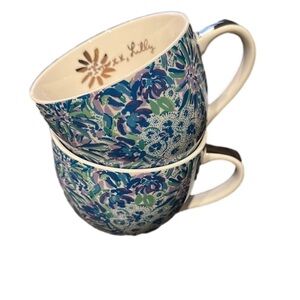 Lilly Pulitzer Tiger XX Lily Blue Floral Two 12oz Coffee Mugs Tea Cups Collector